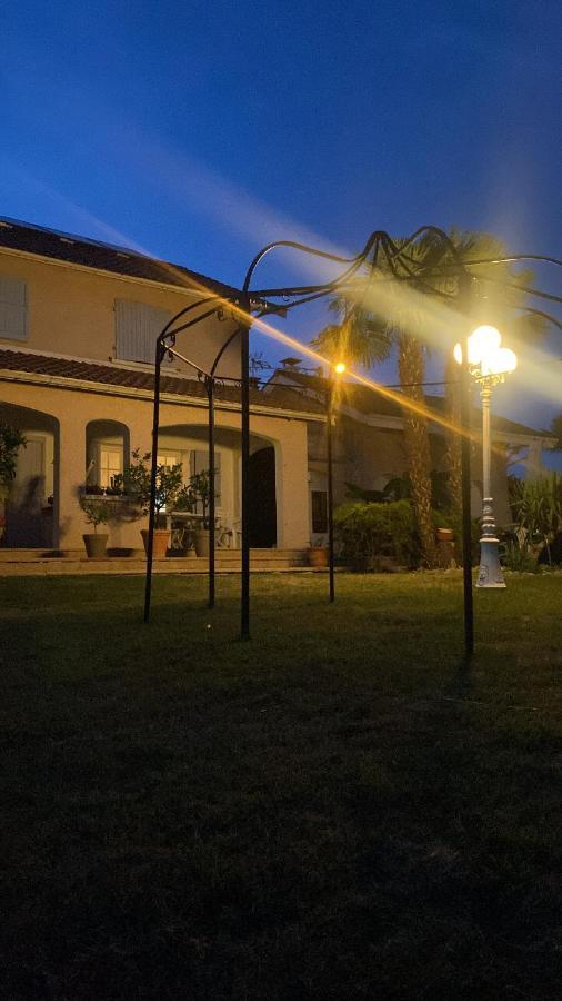 Domaine De La Provencale Bed and Breakfast Saint-Didier-de-la-Tour Eksteriør billede