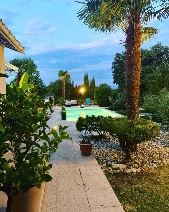 Domaine De La Provencale Bed and Breakfast Saint-Didier-de-la-Tour Eksteriør billede